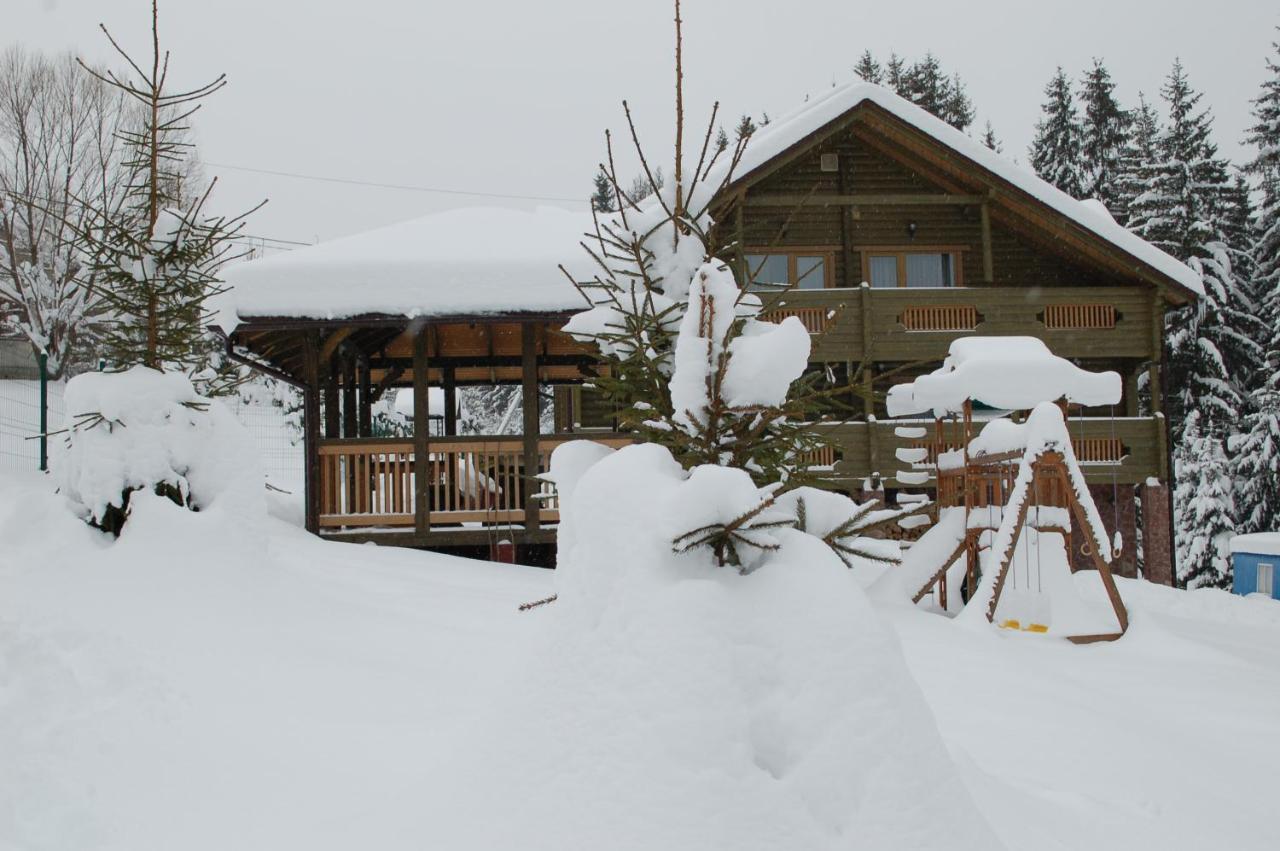 Villa Gutsulwood Jablunyzja Exterior foto