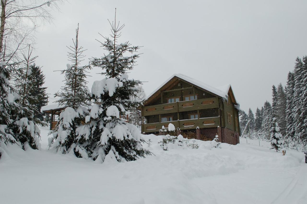 Villa Gutsulwood Jablunyzja Exterior foto